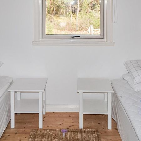 Gorgeous Home In Borrby With Wifi Ngoại thất bức ảnh
